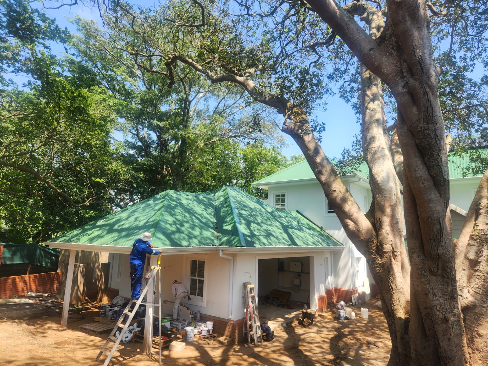 Roof Structure Assembly